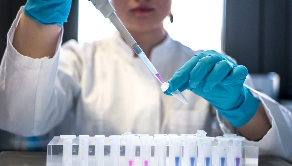 woman in a science lab